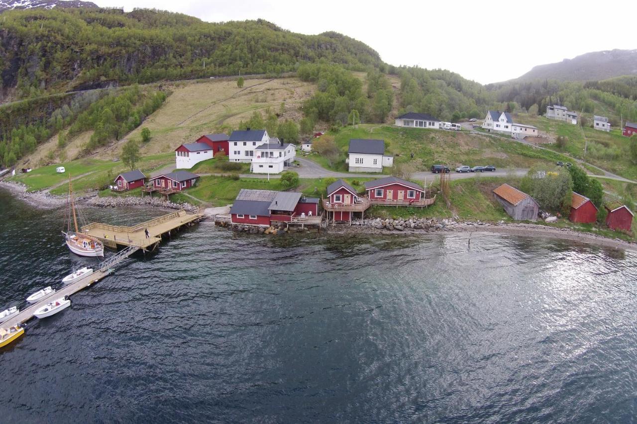 Elvegard Fjordcamp Grov Exterior foto